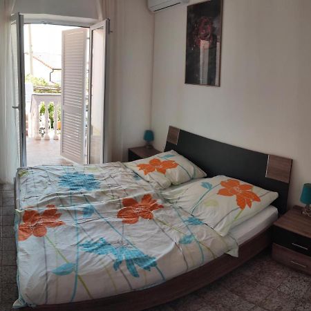 Apartmani Sabira Novi Vinodolski Eksteriør billede