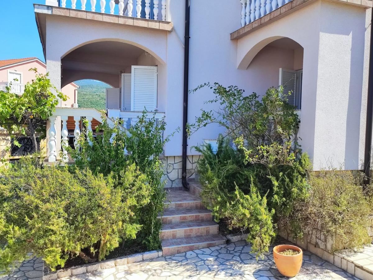 Apartmani Sabira Novi Vinodolski Eksteriør billede