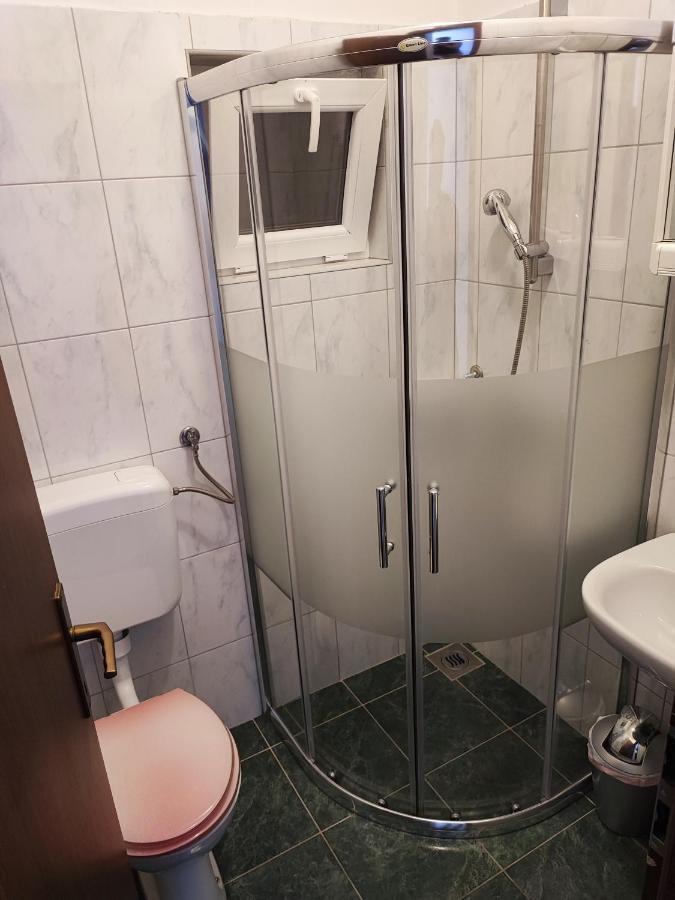 Apartmani Sabira Novi Vinodolski Eksteriør billede
