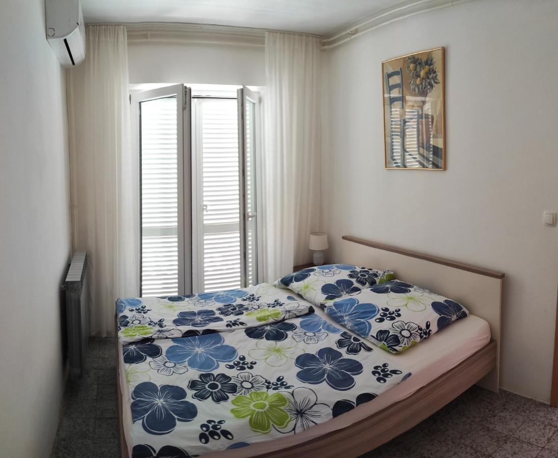 Apartmani Sabira Novi Vinodolski Eksteriør billede