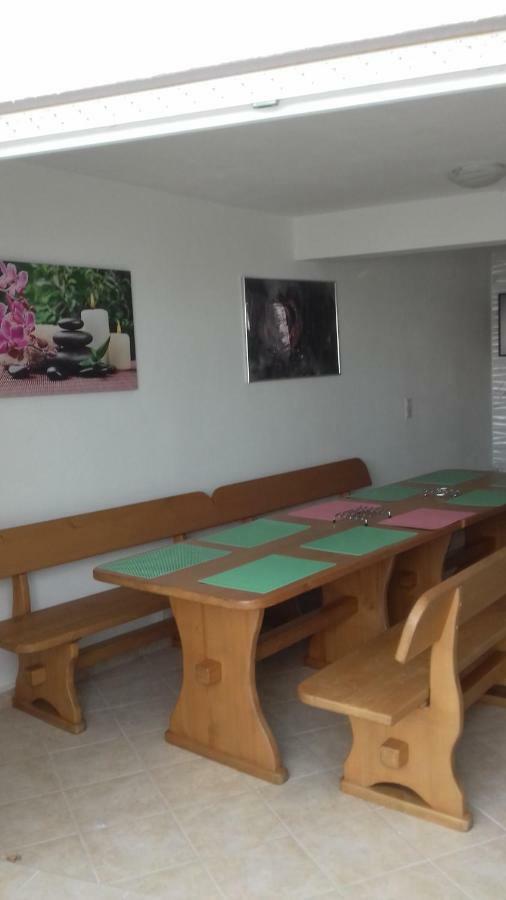 Apartmani Sabira Novi Vinodolski Eksteriør billede